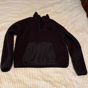 Under Armour Cozy Black Fleece Pullover